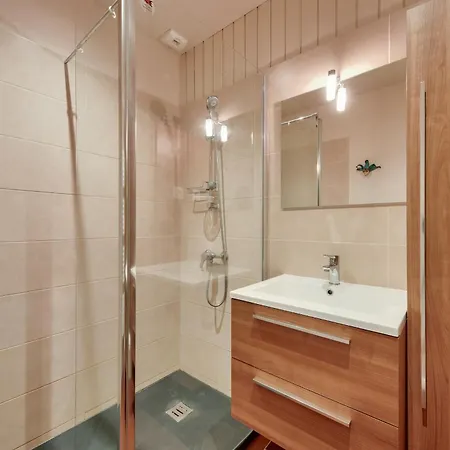 Maison Pour 8 Avec Jardin Et Terrasse- Calme Semesterbostad